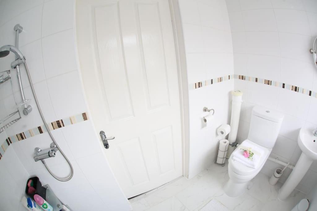 Вилла Luxurious Bedworth Exhall, House Экстерьер фото